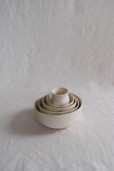 Nesting Bowls: White